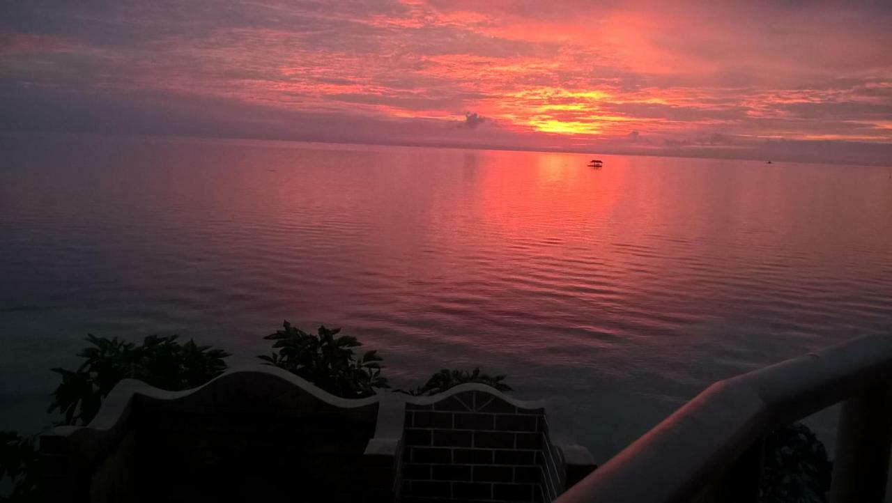 Sunset Vista Sea Front Guest House Union  Exterior photo